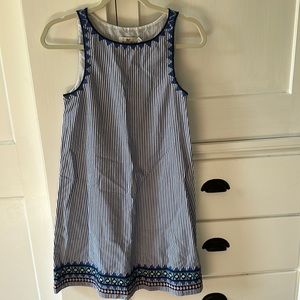 Vineyard vines pinstripe dress with edging details